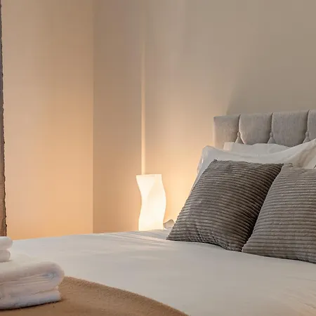 Bright Modern 2br Near Cristo Rei