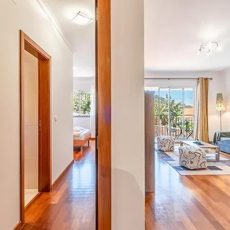 아파트 Garajau Escape Modern T2 With Balcony And Parking *