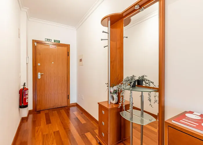 דירה Bright Modern 2br Near Cristo Rei