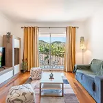 Bright Modern 2br Near Cristo Rei Caniço