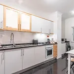 Bright Modern 2br Near Cristo Rei Apartman Caniço