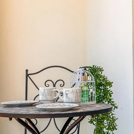 Apartment Bright Modern 2br Near Cristo Rei Canico (Madeira)