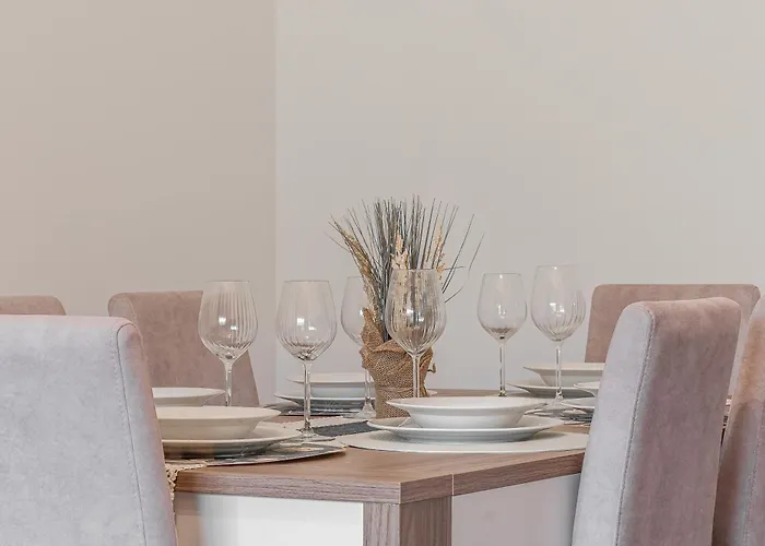 Bright Modern 2br Near Cristo Rei Appartamento *